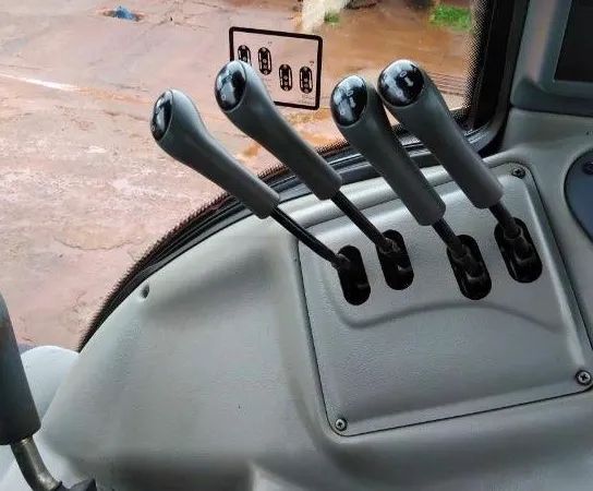 Trator Valtra BH194 2016 - Foto 5