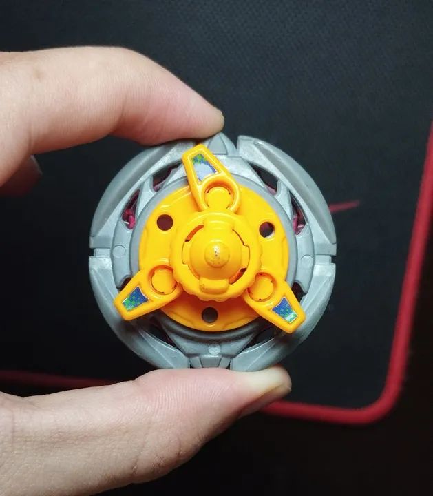 Beyblade Flame Sagitário - Foto 4