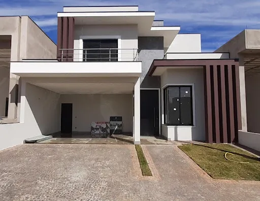 Lindo sobrado com piscina a venda