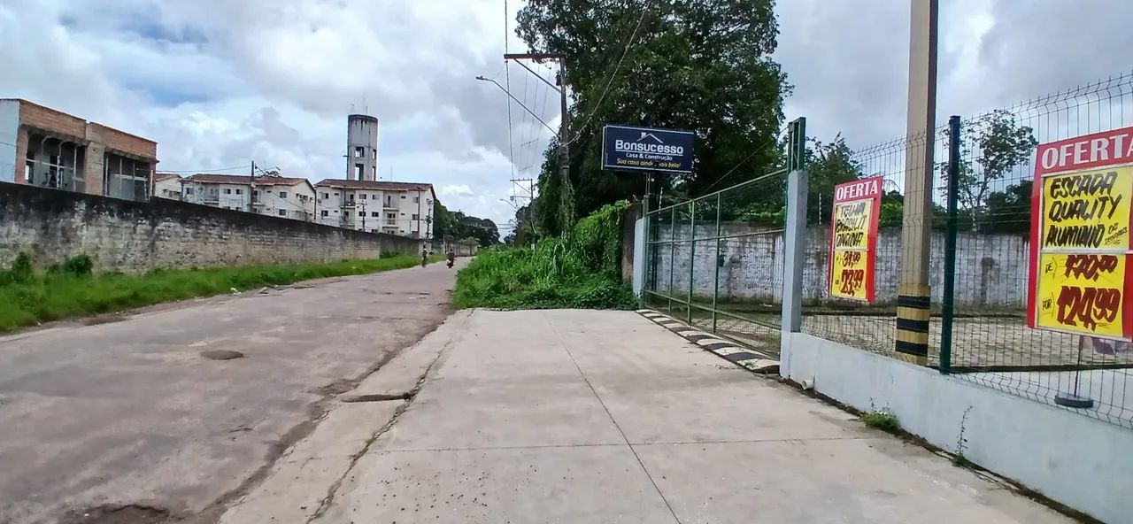 2 Galpõoes e escritório com uma área total de 3.920 m² 1 com câmara fria . - Foto 11