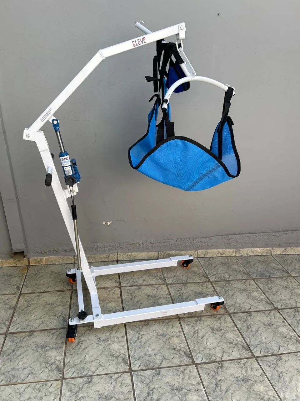 Guincho para transferência de pacientes - ELEVE