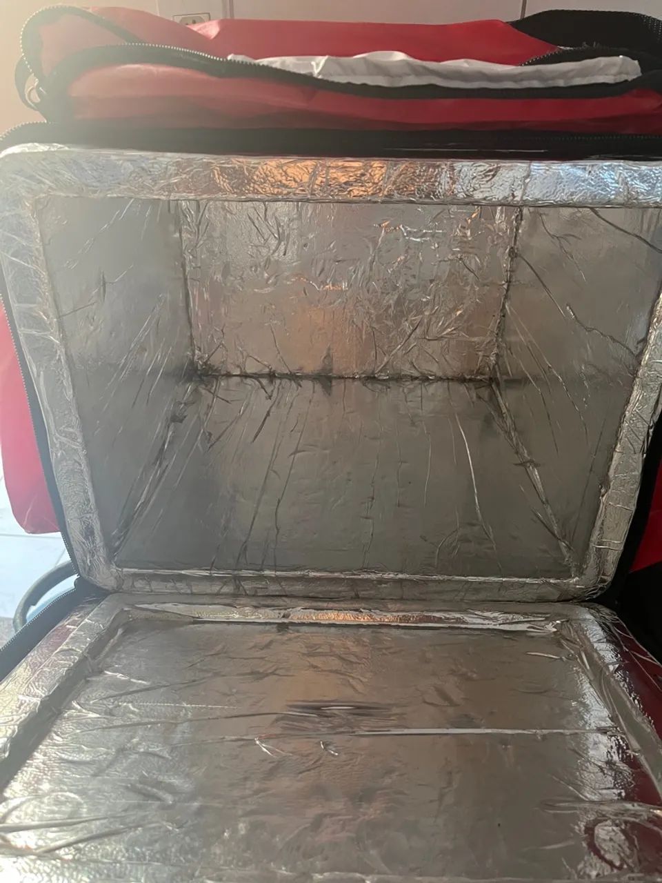 Caixa Térmica para Entrega de Alimentos