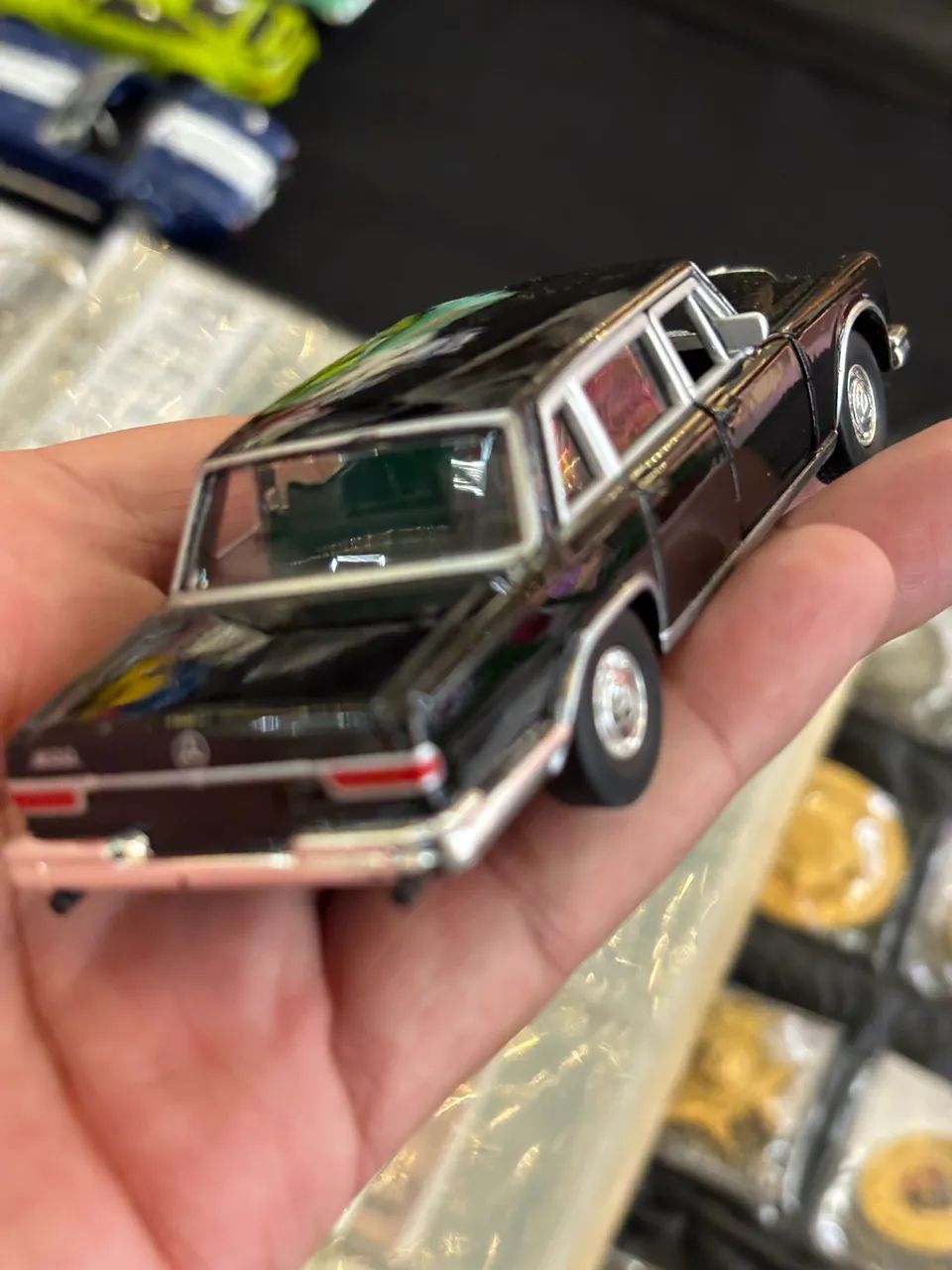 Miniatura carrinho - Clássica Mercedes-Benz 600 - Foto 5