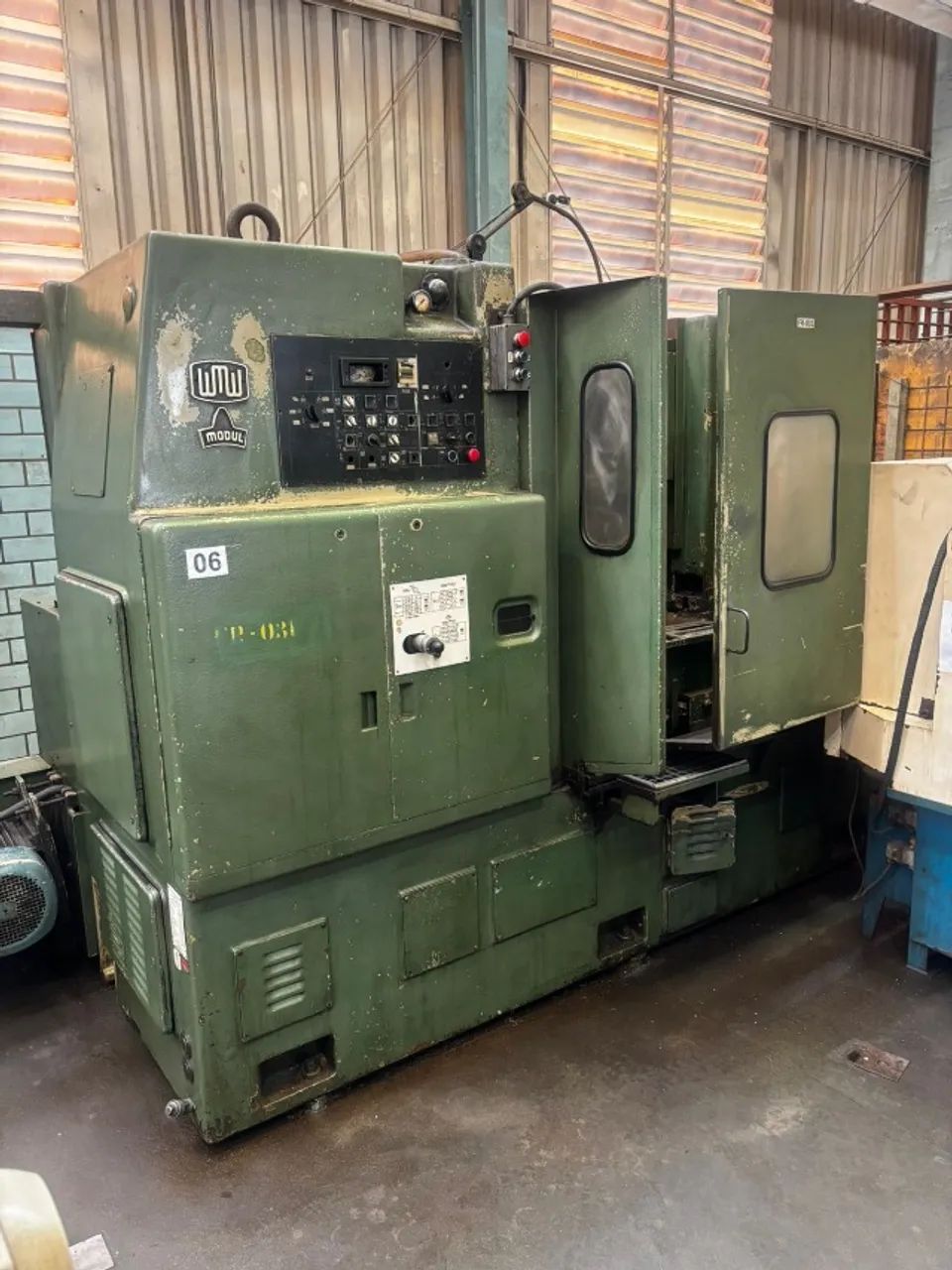 GLE01 - Fresadora geradora de engrenagens Renania módulo 16 Modul WMW ZFWZ 800/3