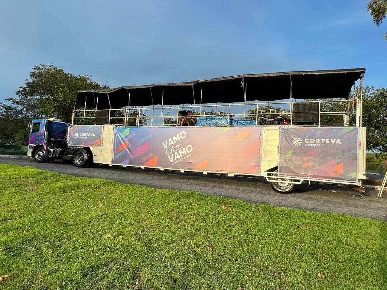 Trio Elétrico Pranchão  600 mil 