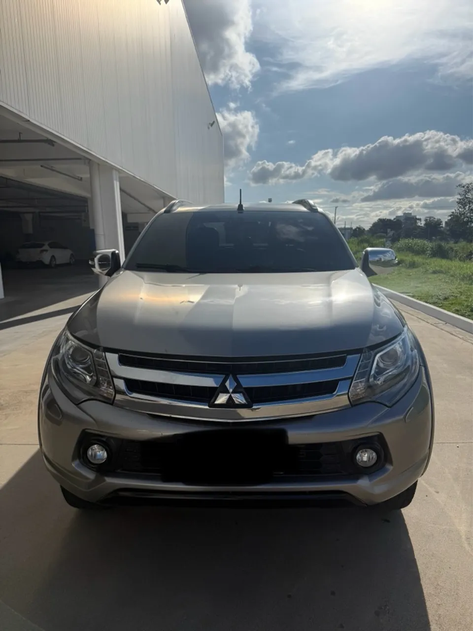 Triton L200 Sport versão top HPE