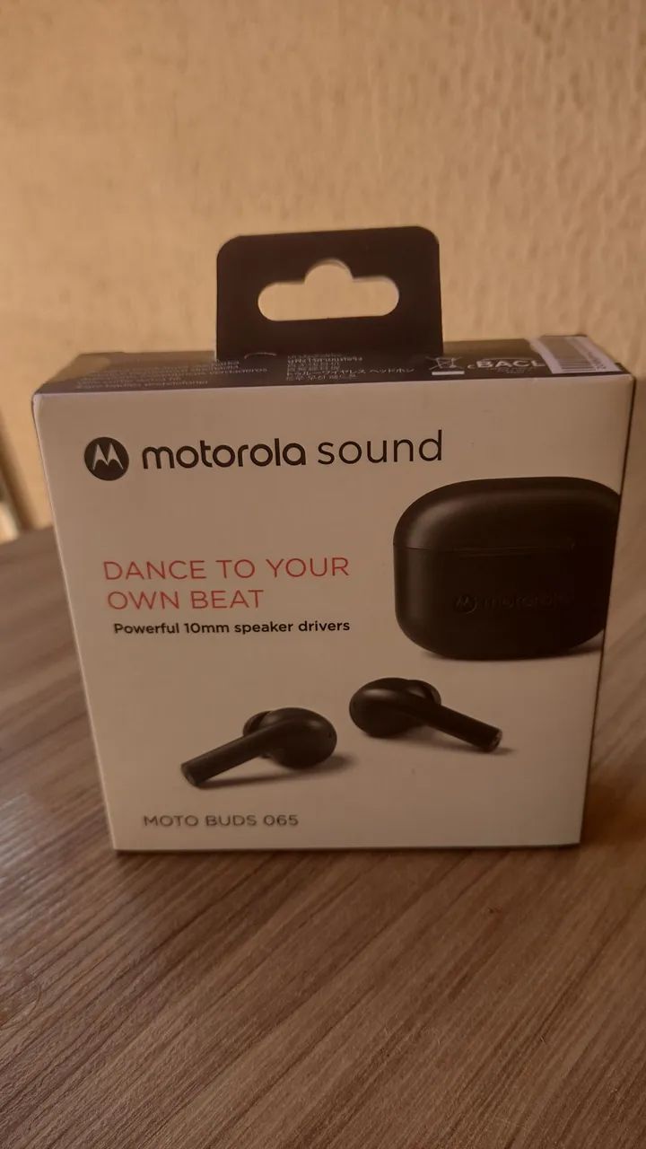 Fone de Ouvido Motorola Moto Buds 065 - Novo!