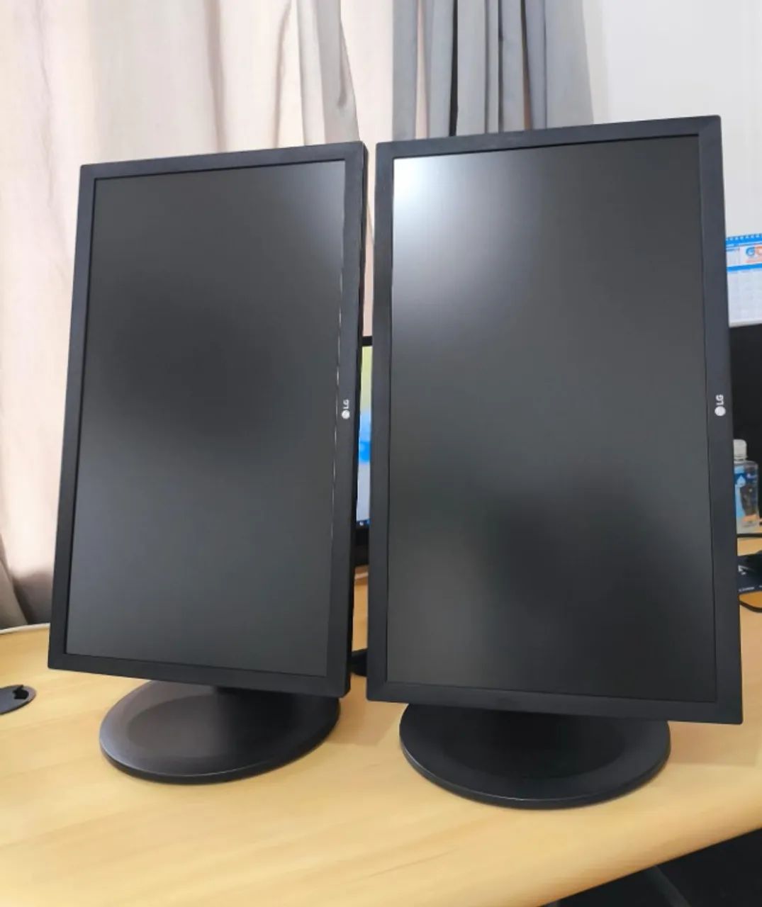 Monitor Full HD Led vira na vertical e horizontal regulagem de altura - Foto 2