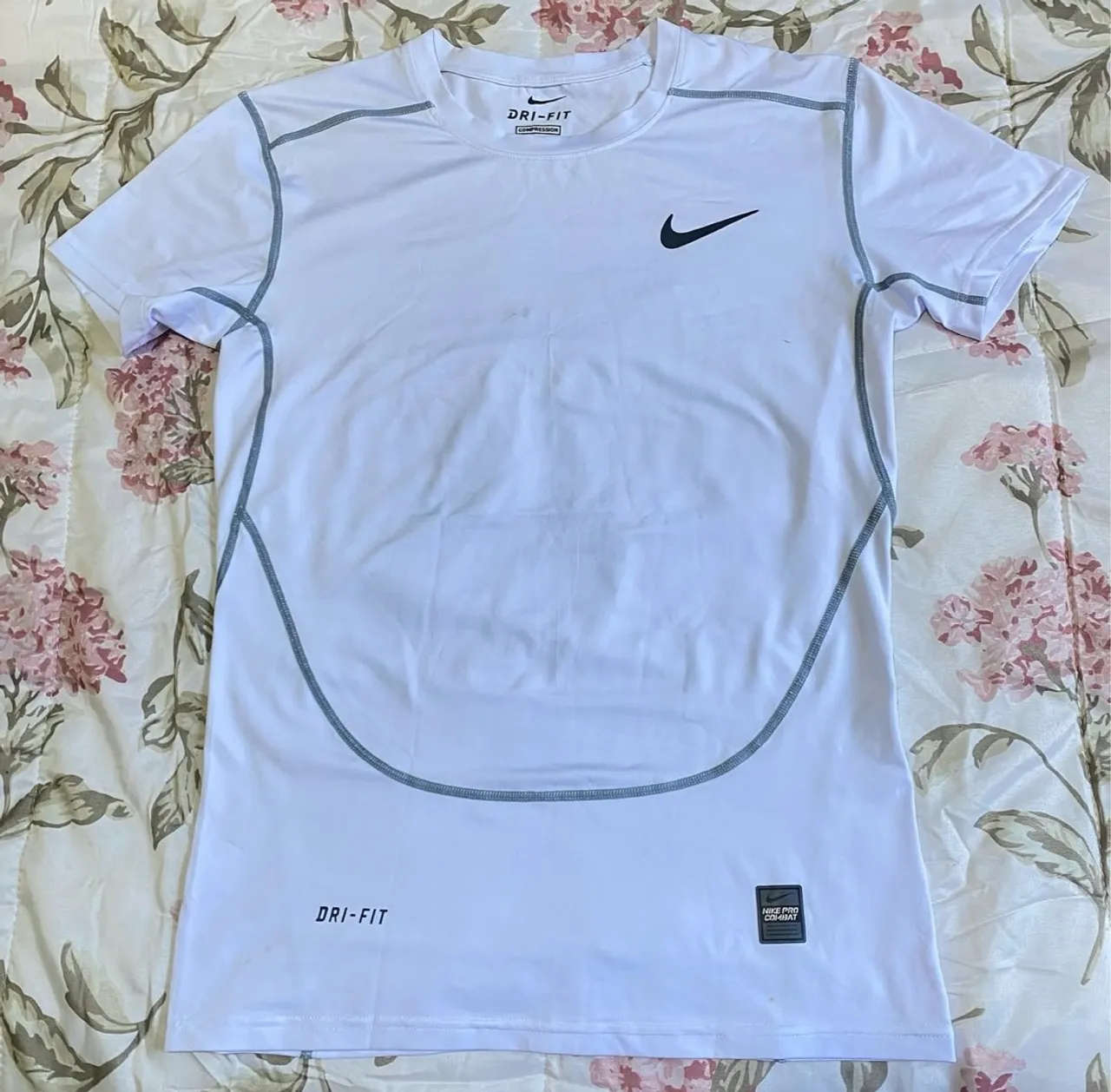 Camisas esportivas (valores variados na descrição!)