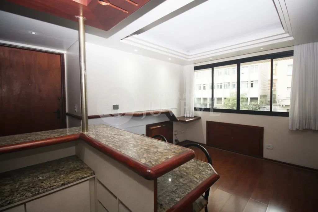 IMOBILIARIA JUVEVÊ ALUGA APARTAMENTO STUDIO CENTRO HIDRO GARAGEM PRX REITORIA UFPR MUSEU E - Foto 2