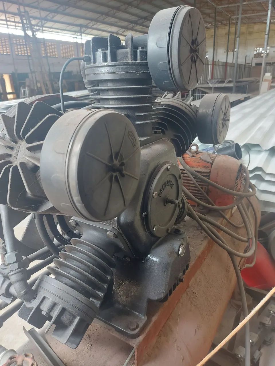 Compressor de Ar Industrial - Alta Performance *  - Foto 3