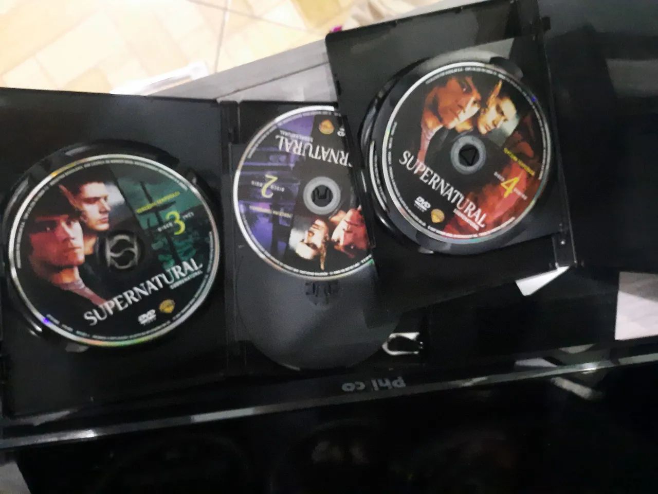 Box DVD Supernatural Temporada 3 completa  - Foto 6