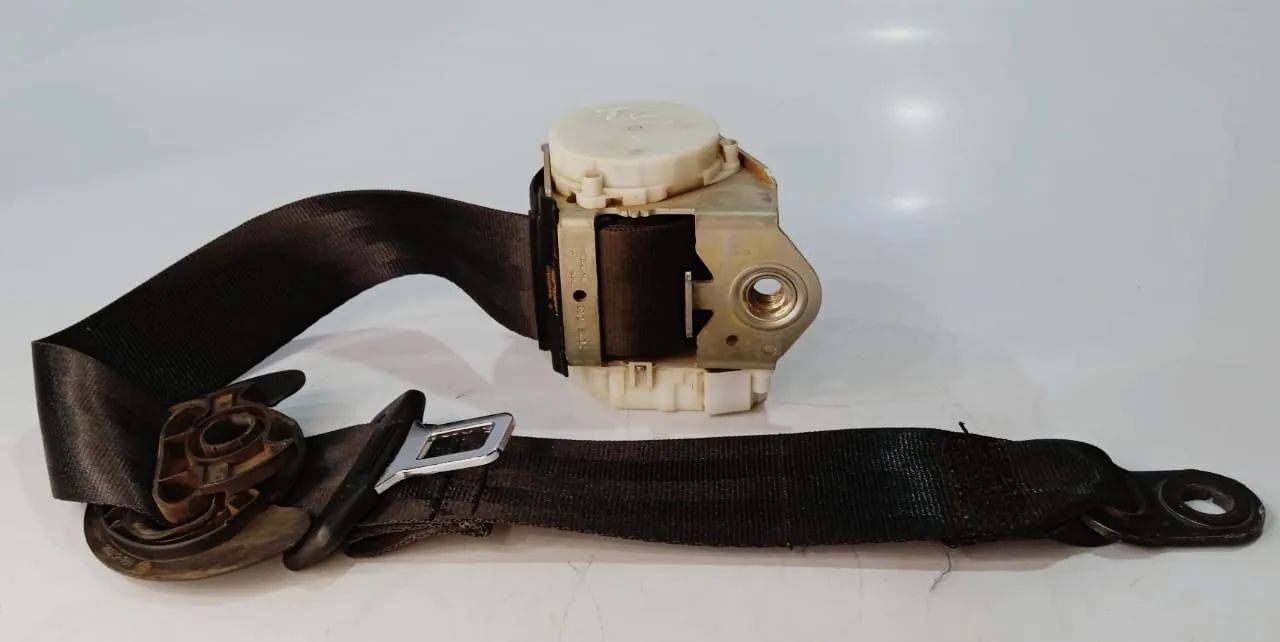 Cinto de Segurança Traseiro Esquerdo Amarok 2012 - 2018 - Foto 2