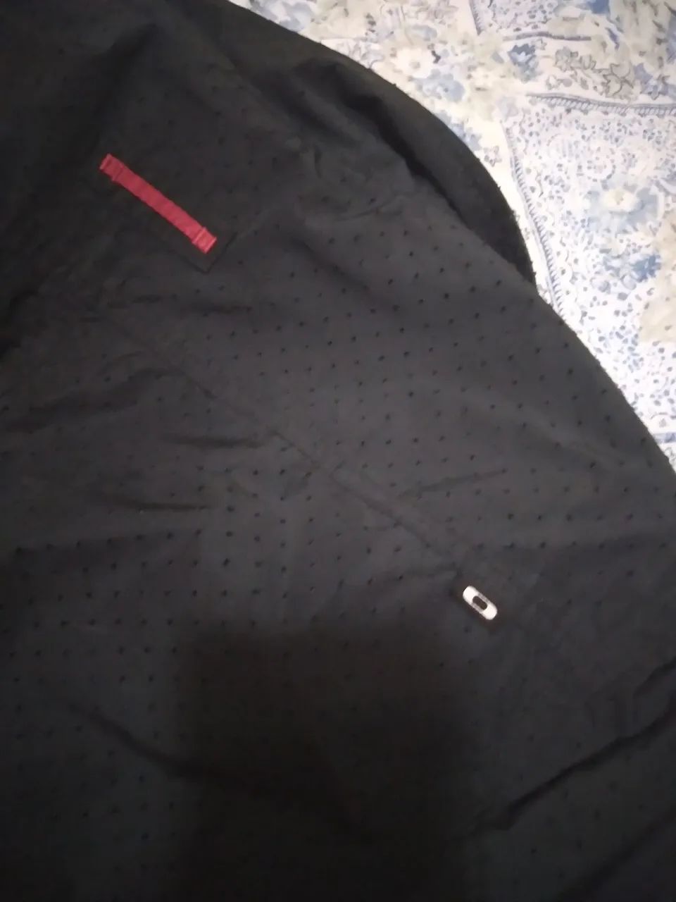 Jaqueta Oakley. Corta vento forrada azul e vermelho  - Foto 2