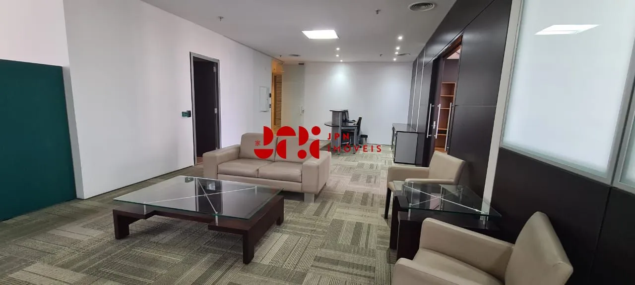 Sala comercial na Berrini - 220m², mobiliada, 06 vagas de garagem
