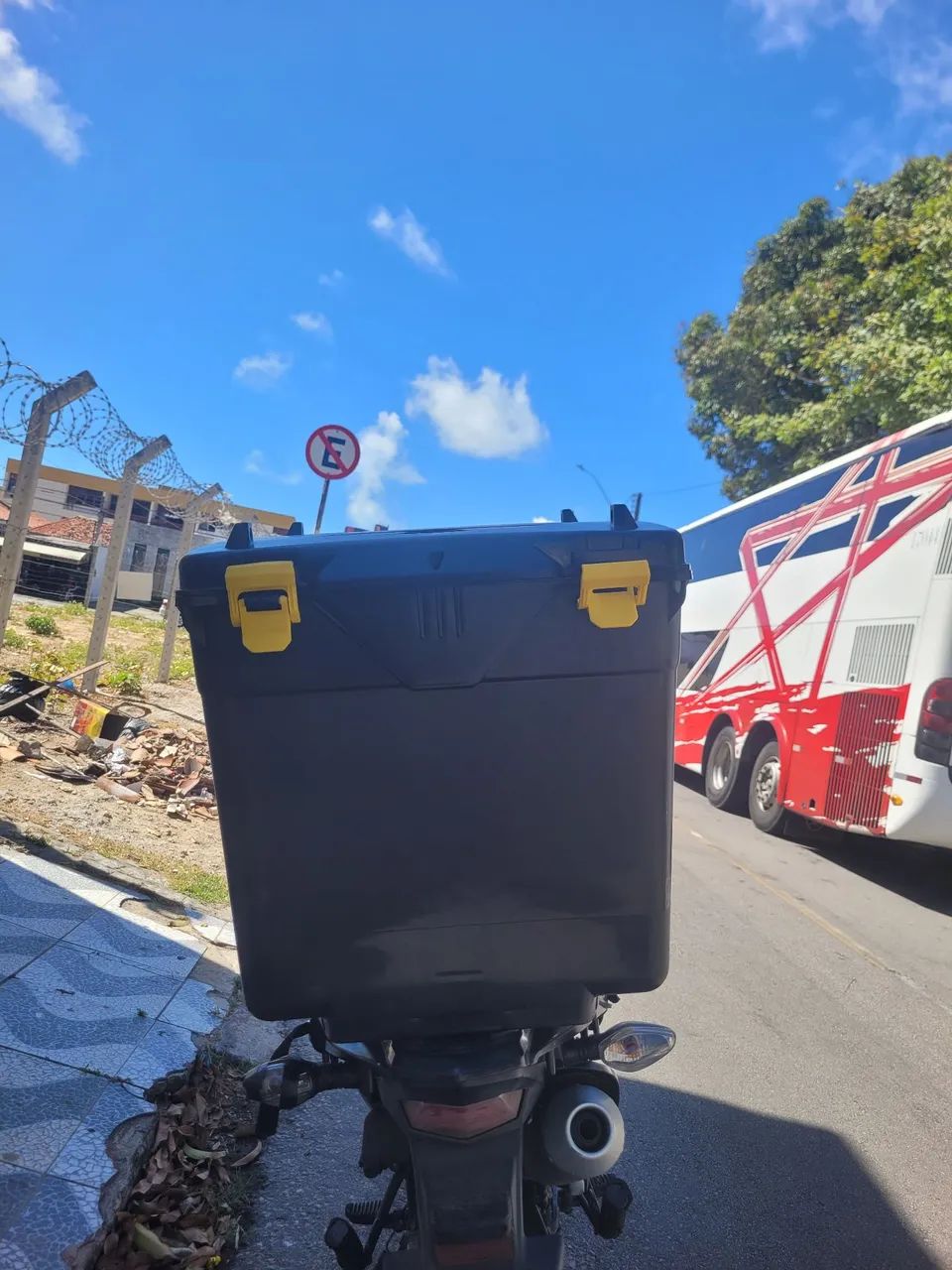 Baú com suporte universal  - Foto 2