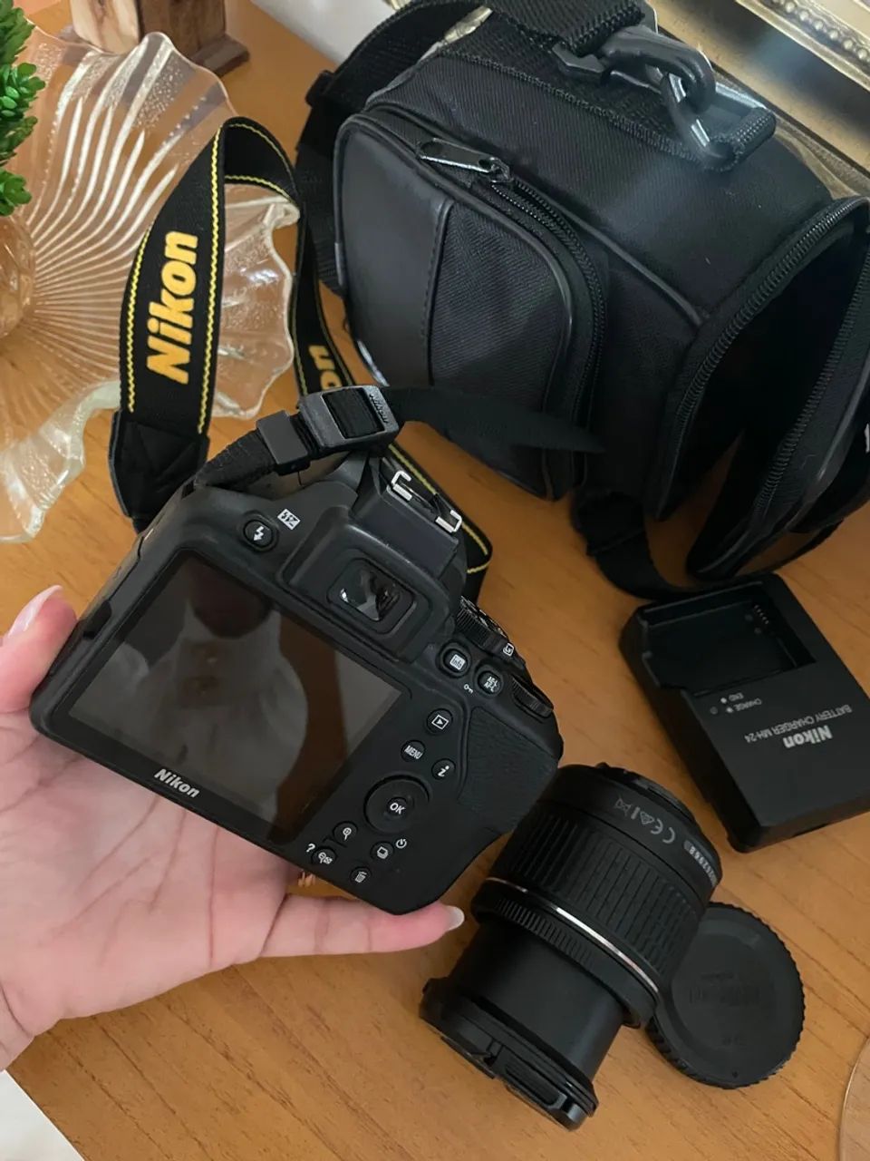 Câmera Nikon D3500 - Ótimo estado - Foto 4