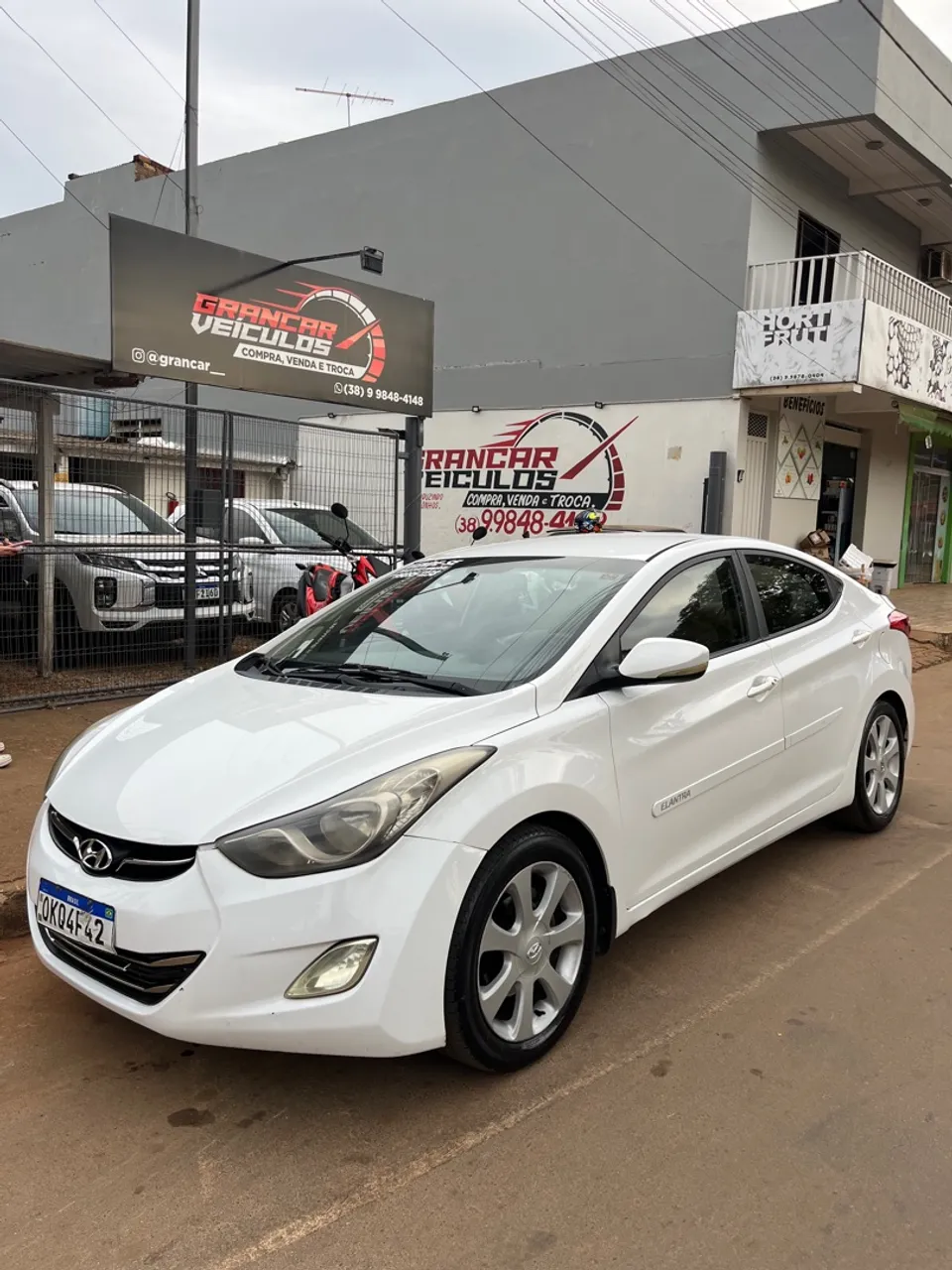 Hyundai Elantra GLS 1.8 16V Automático