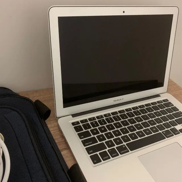 Apple MacBook Air 13? 2017 8GB 256GB