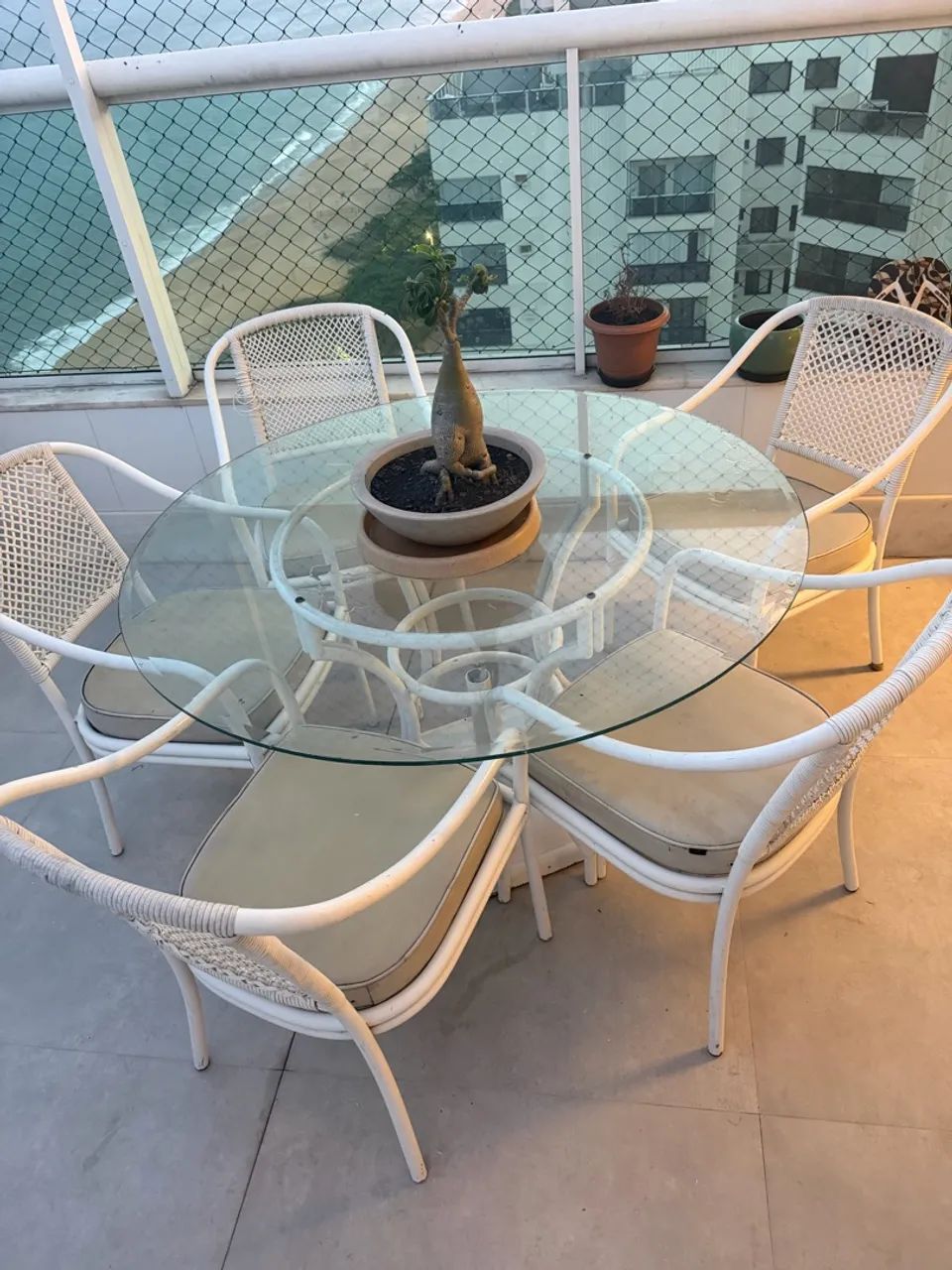 Vendo mesa e cadeiras área externa  - Foto 3