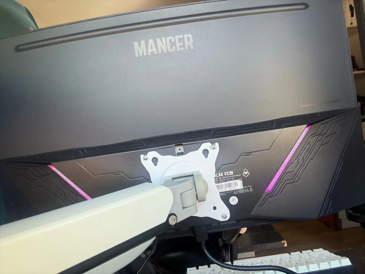 Monitor 27? curvo 240hz - Foto 3