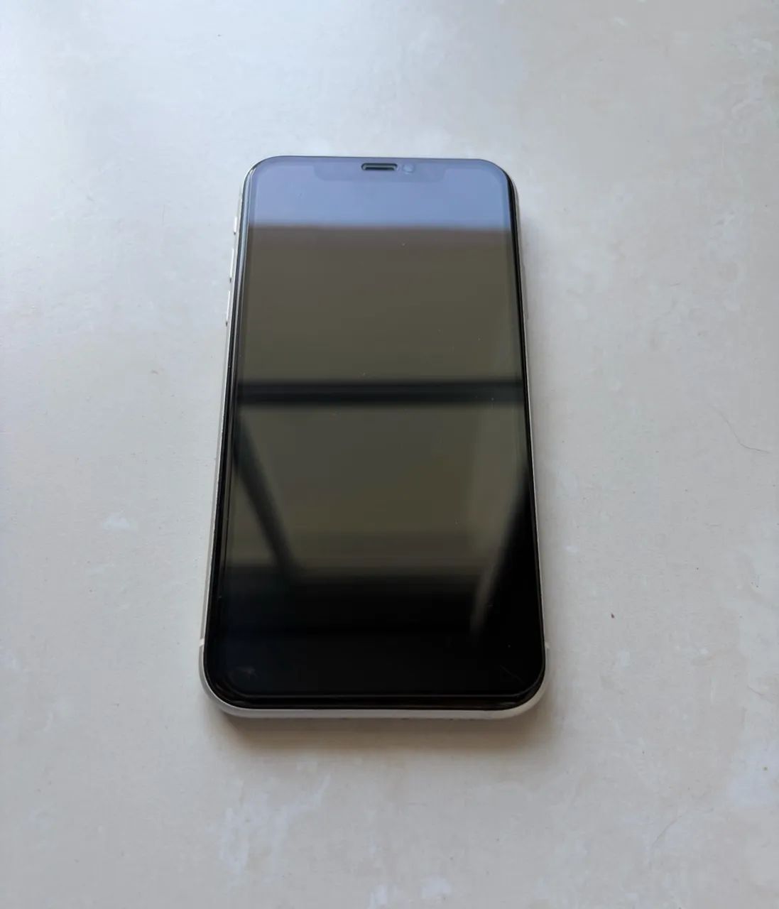 iPhone 11 branco 64 Gb