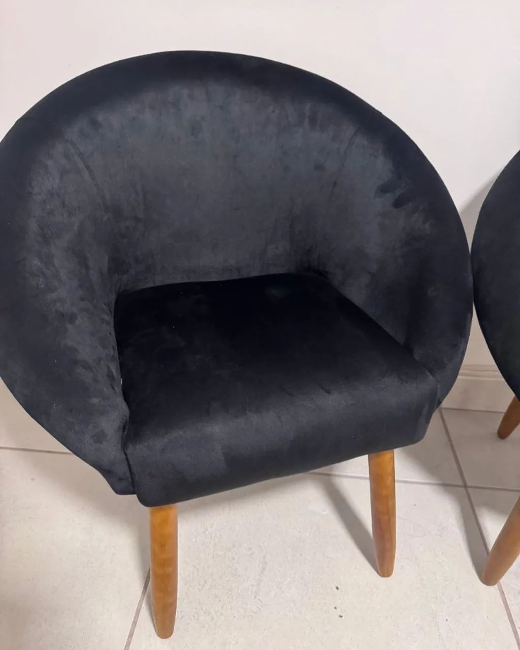 Poltrona veludo preta65704309854595120