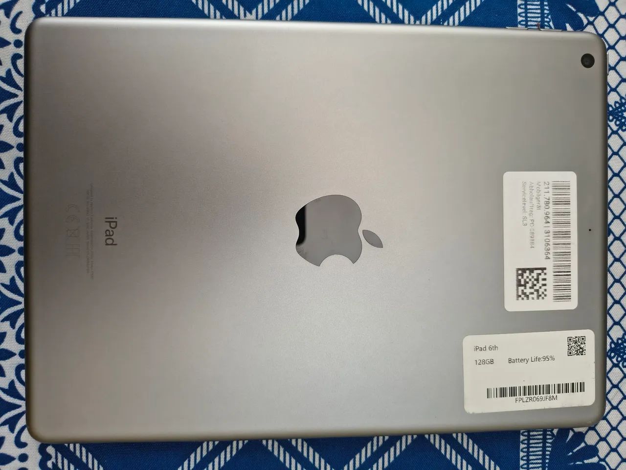 iPad 6ª Geração (2018) 128GB Cinza Espacial - Impecável + Capa - Foto 5