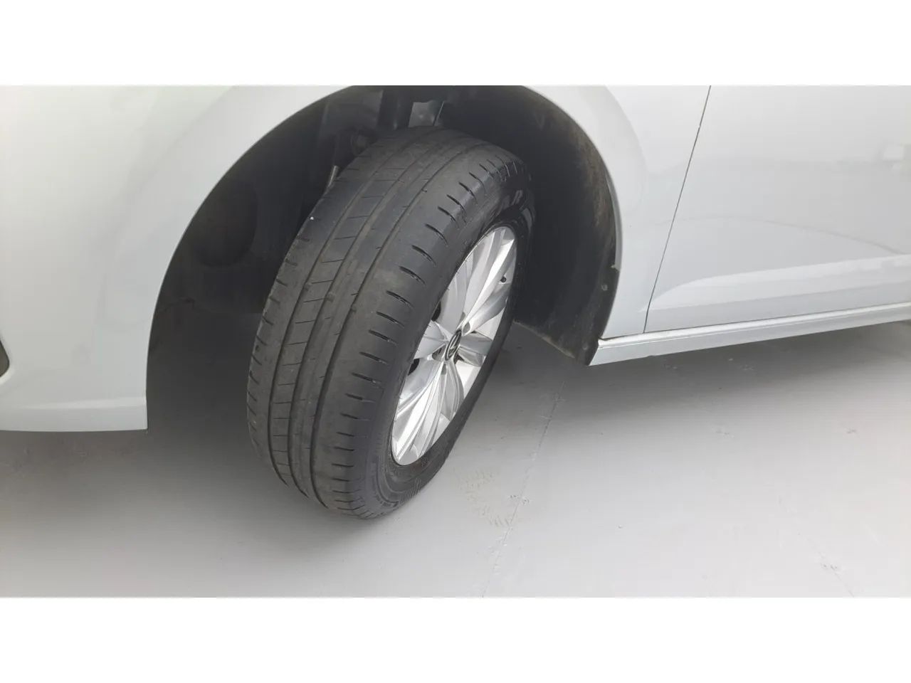 Volkswagen Virtus TSI 1.0 Flex 12V 4p Aut., foto 11 de 18