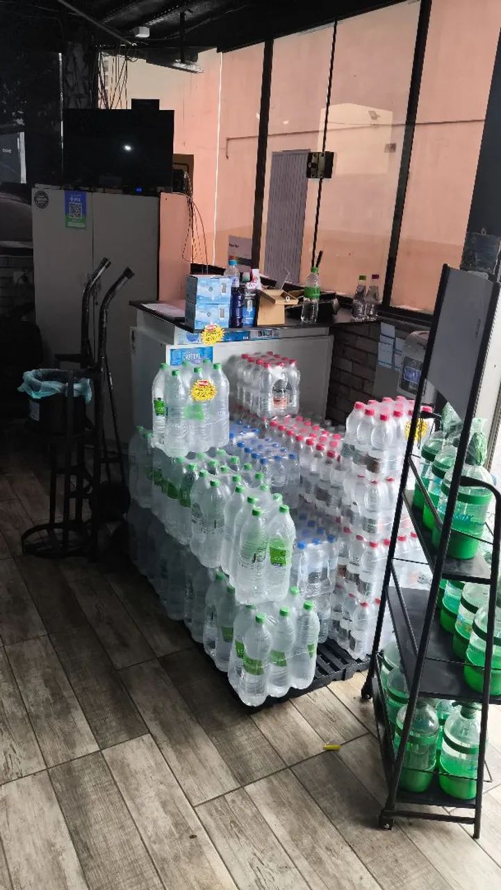 Distribuidora de água a venda z.o. aceito veículo (a analisar,). . - Foto 4