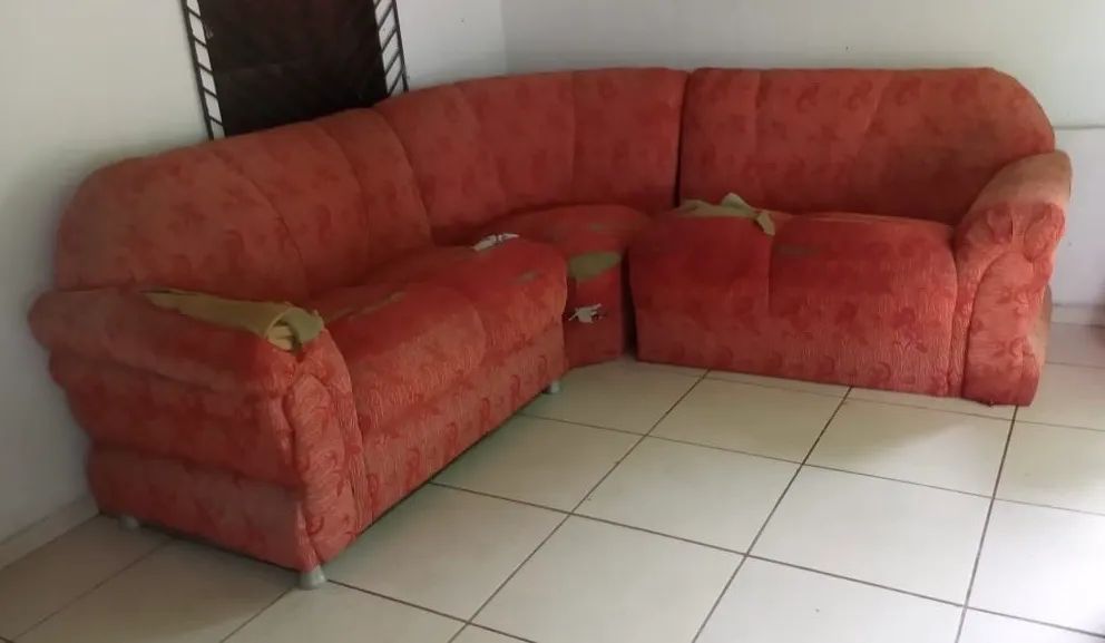 Sofá para reforma.