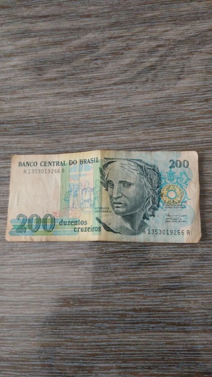 Cédula de dinheiros antigas. - Foto 2