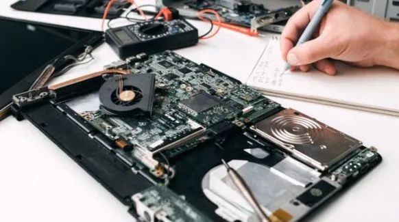 Reparo em placa mae de notebook e venda de peças para notebook 
