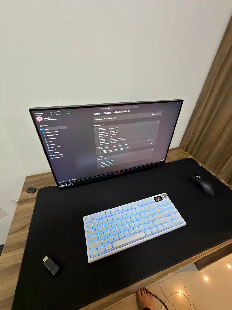 Monitor AOC 360hz Agon A254FG - Foto 3