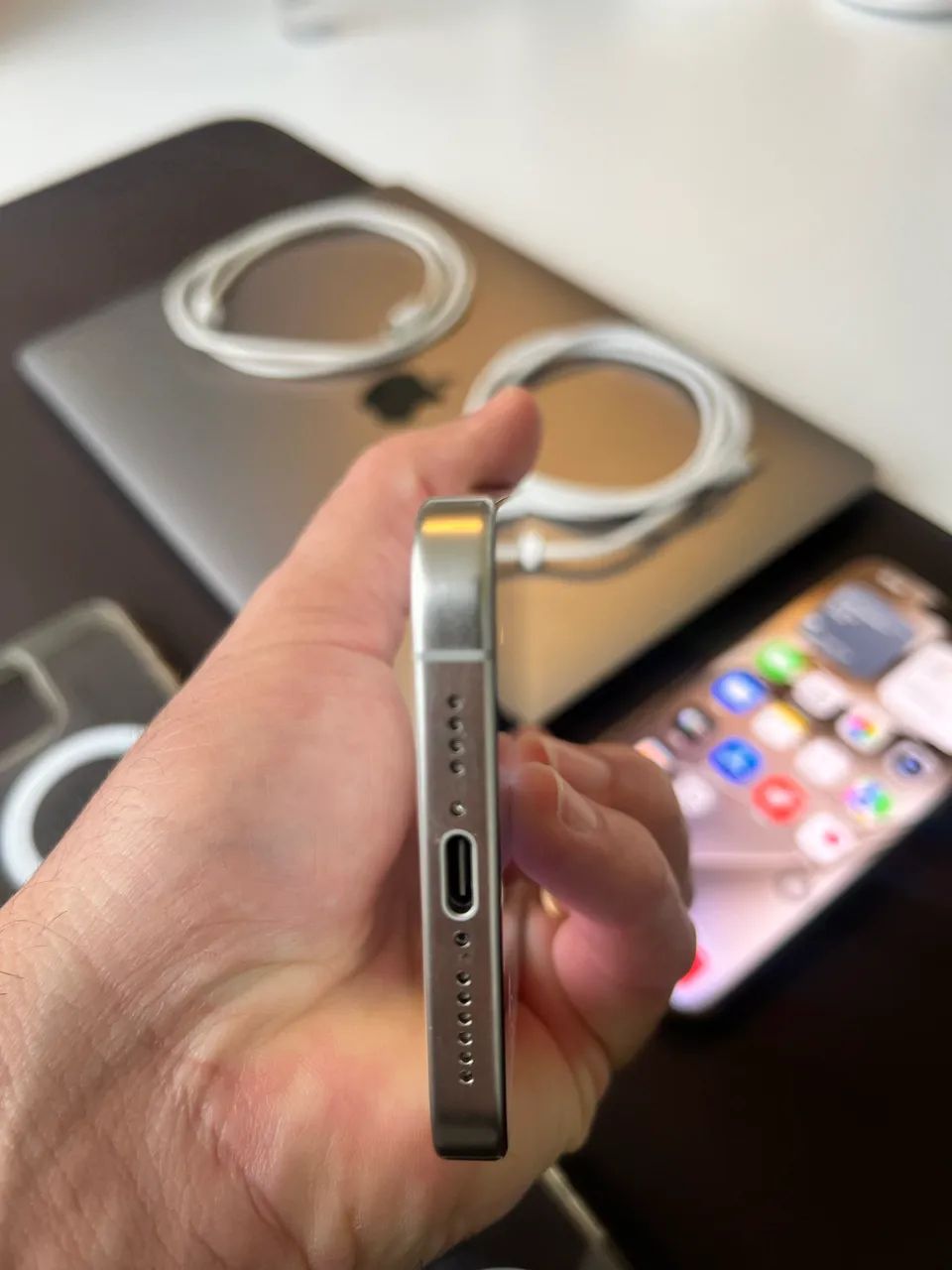 iPhone 15 Pro Max 256 gb - 100% - Foto 2