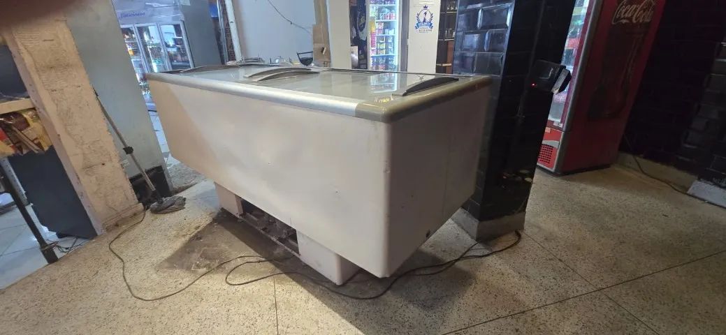 Ilha Fricon 2 metros congelados 220V - Foto 4