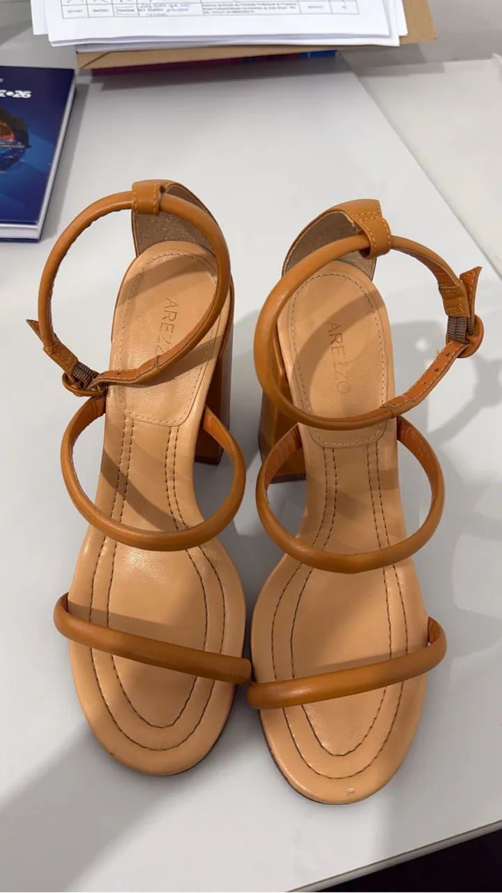 Sandália Arezzo 37 - Foto 2