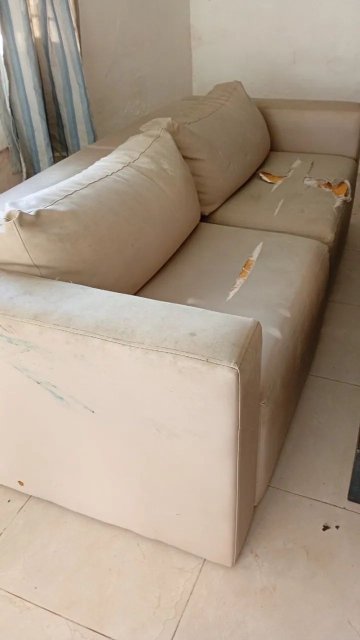 Sofá retrátil grande 