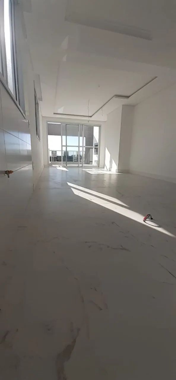 Vende-se uma COBERTURA há 150 metros do mar. - Foto 3
