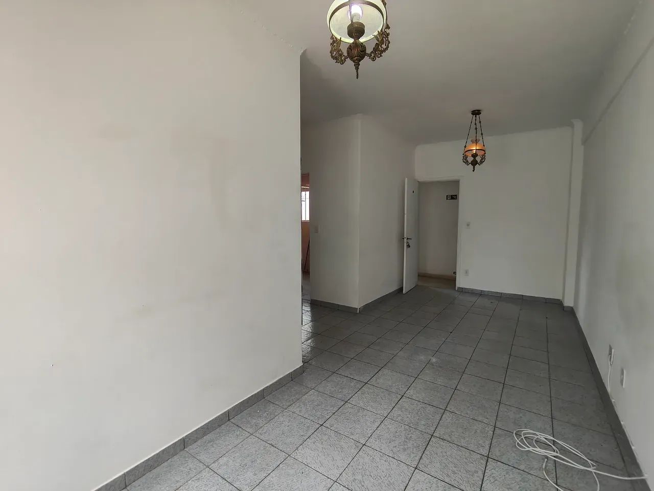 Alugo apartamento com 2 dorm-Botafogo - Foto 2