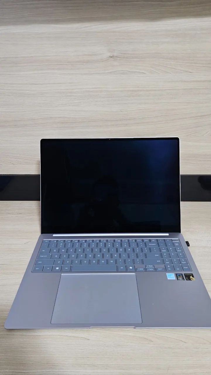 Galaxy Book 4 Edge | 16 polegadas | 16 gb RAM | 512 gb SSD | X Elite | Amoled 2x | Touch