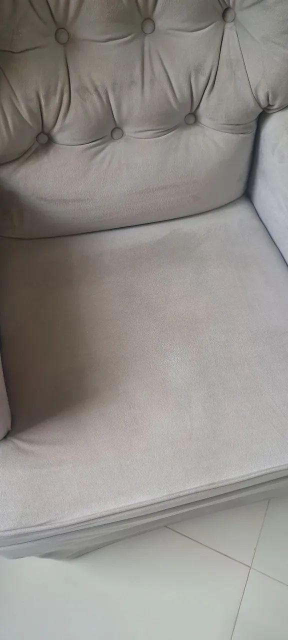 Poltrona de Amamentação com Puff - Excelente Estado - Foto 3