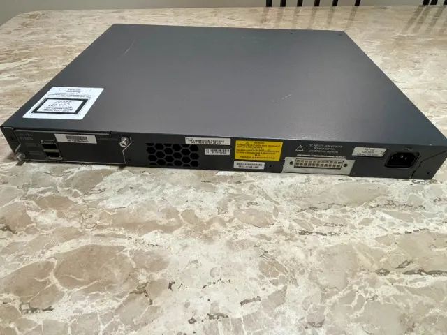 Switch Catalyst C2960x-48FPD-LB - Foto 2