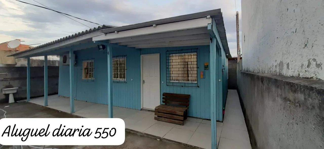 Casa temporada acomoda até 6 pessoas confortável e completa 