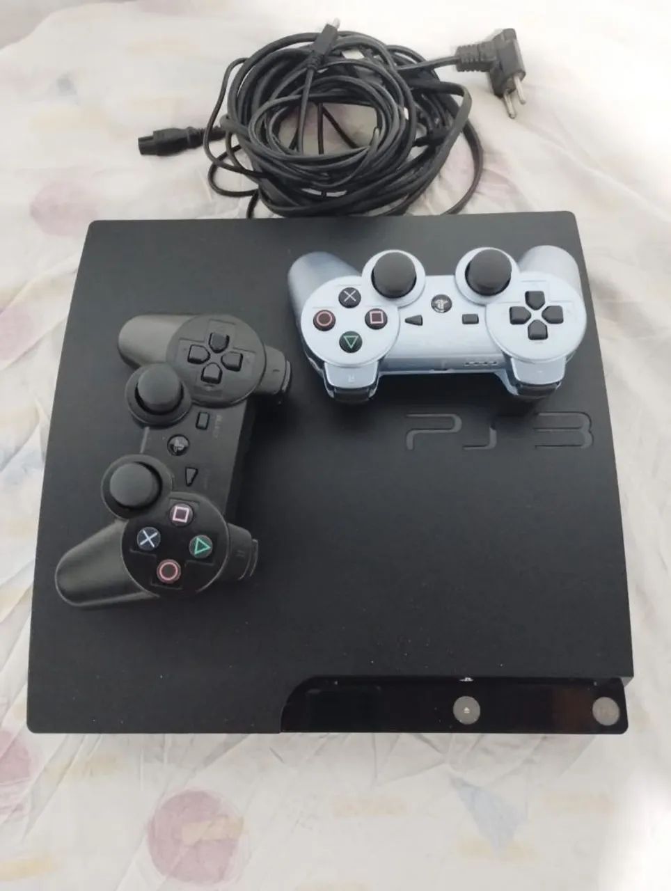 PS3 com desbloqueio HEN, 500gb e com dois controles 