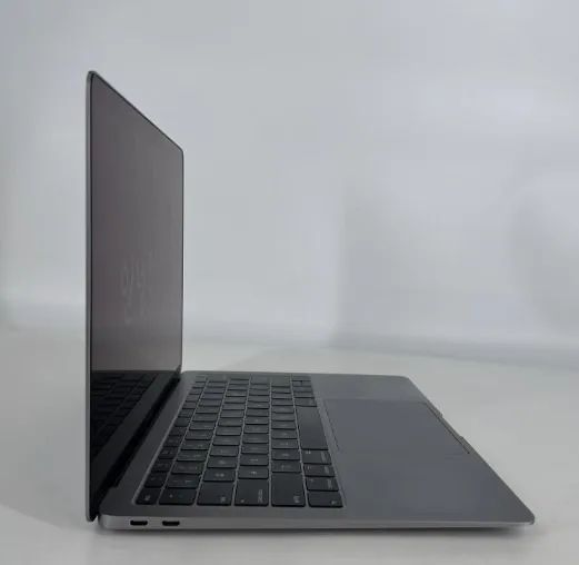 MacBook Air 13 Space Gray 2019 1.6 GHz Intel Core i5 8th Gen. 8GB