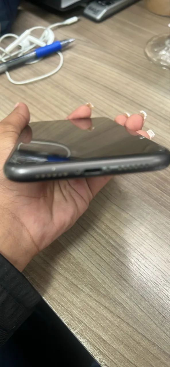 iPhone 11 black 