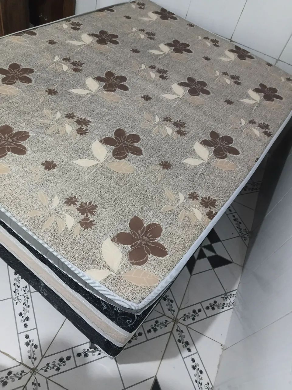 Cama box