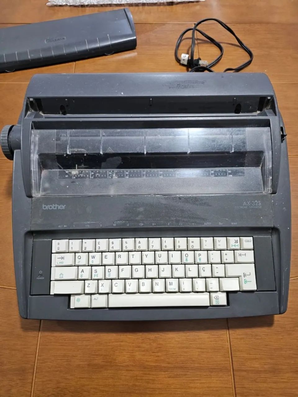 Máquina de Escrever Elétrica Brother AX-325 - Vintage