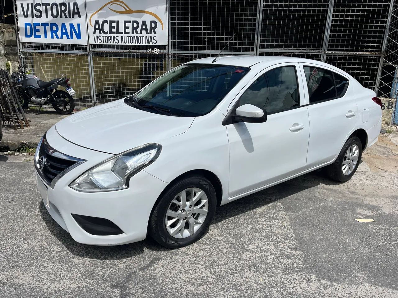 Nissan Versa VERSA S 1.0 12V FlexStart 4p Mec. 2017